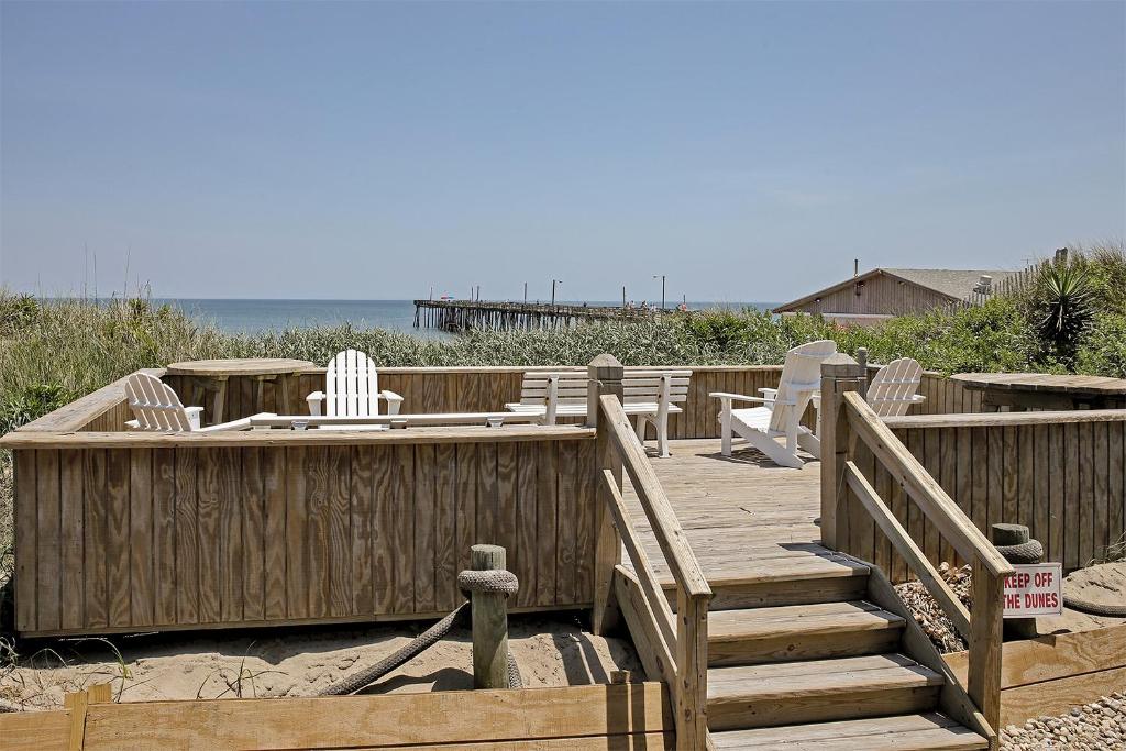 Colonial Inn image 15